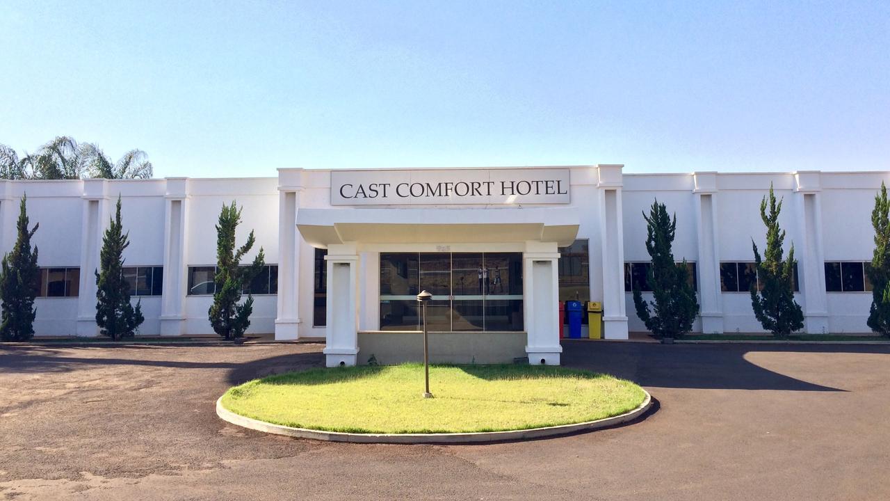 Cast Comfort Hotel Paranaíba Exteriör bild