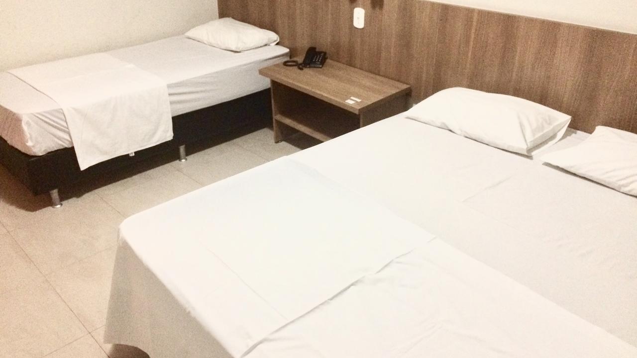Cast Comfort Hotel Paranaíba Exteriör bild