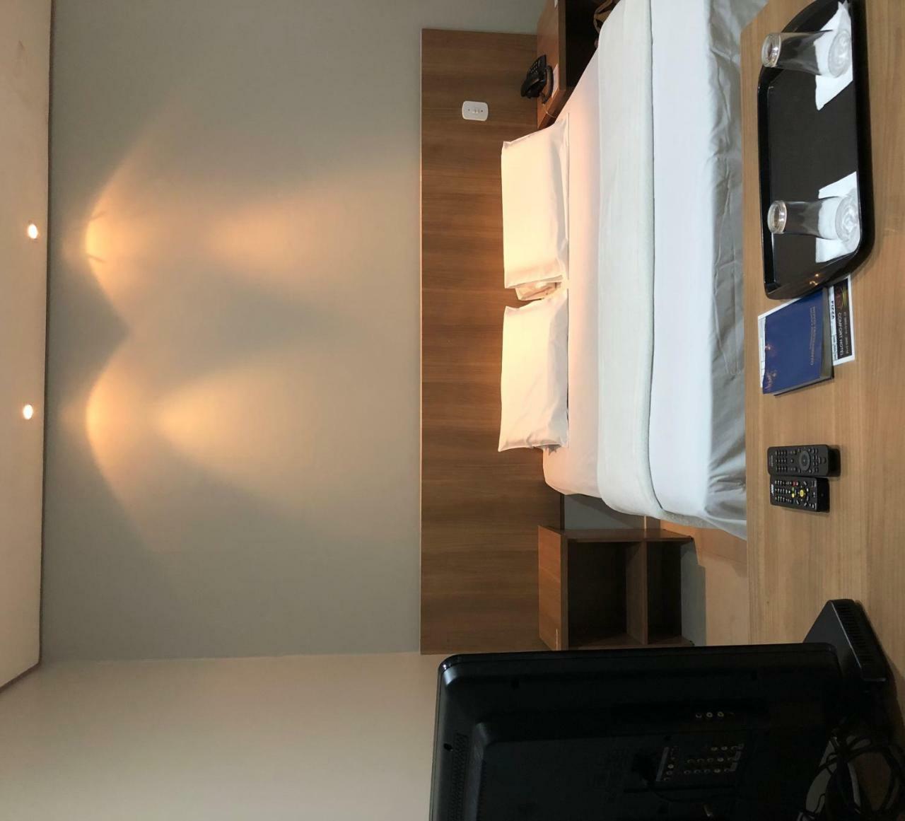 Cast Comfort Hotel Paranaíba Exteriör bild